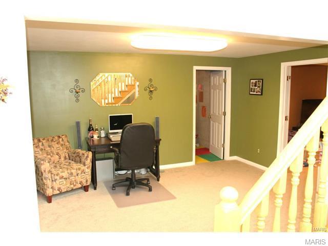 2306 Eagle Pnes, Saint Charles, MO 63303 photo 8