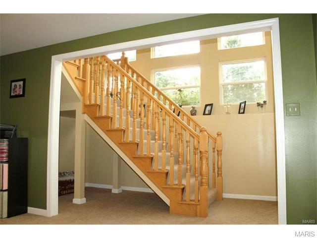 2306 Eagle Pnes, Saint Charles, MO 63303 photo 7