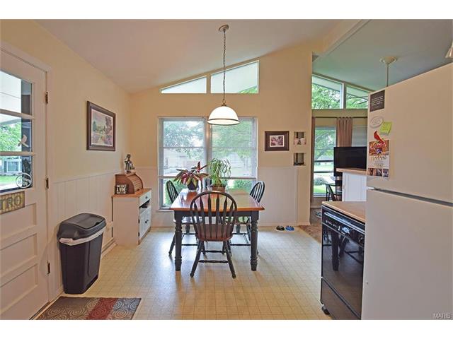 400 Ballwin Ave, Ballwin, MO 63021 photo 10
