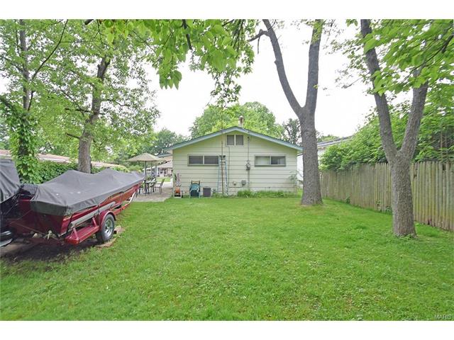 400 Ballwin Ave, Ballwin, MO 63021 photo 16