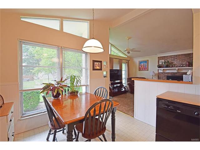 400 Ballwin Ave, Ballwin, MO 63021 photo 8