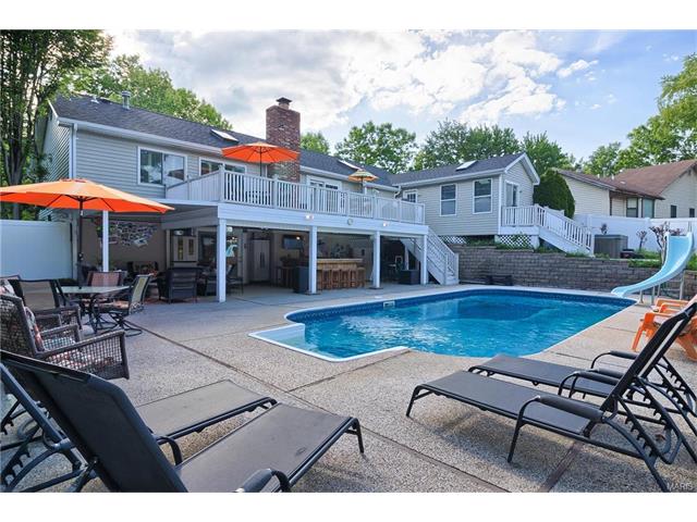 2406 Forest Leaf Pkwy, Ballwin, MO 63011 photo 6