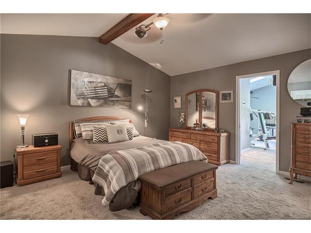 2406 Forest Leaf Pkwy, Ballwin, MO 63011 photo 21
