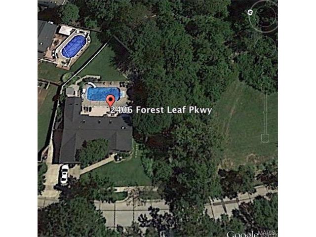 2406 Forest Leaf Pkwy, Ballwin, MO 63011 photo 3