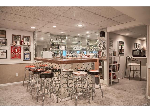 2406 Forest Leaf Pkwy, Ballwin, MO 63011 photo 35