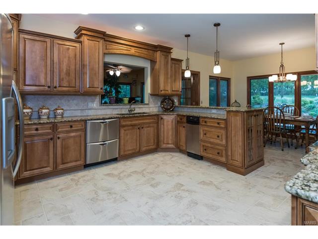 1143 Whitmoor Dr, Weldon Spring, MO 63304 photo 14