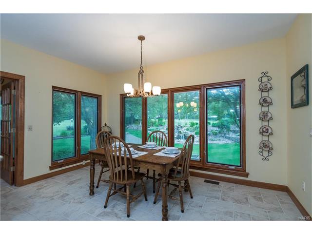 1143 Whitmoor Dr, Weldon Spring, MO 63304 photo 17