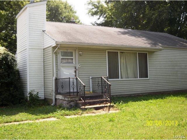 910 Myrtle, Cuba, MO 65453 photo 1