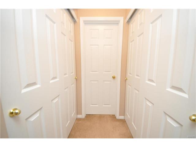 222 Tyndale Dr, O'fallon, MO 63366 photo 16