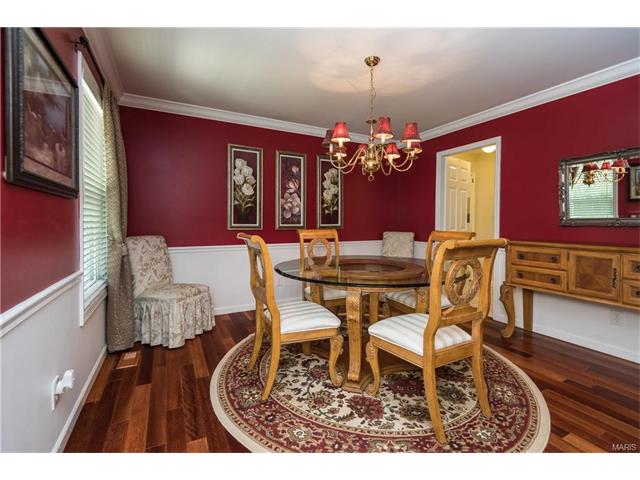 926 Hannafield Ct, Ballwin, MO 63021 photo 8