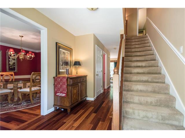 926 Hannafield Ct, Ballwin, MO 63021 photo 7