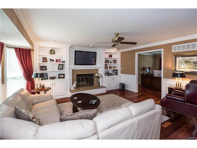 926 Hannafield Ct, Ballwin, MO 63021 photo 14
