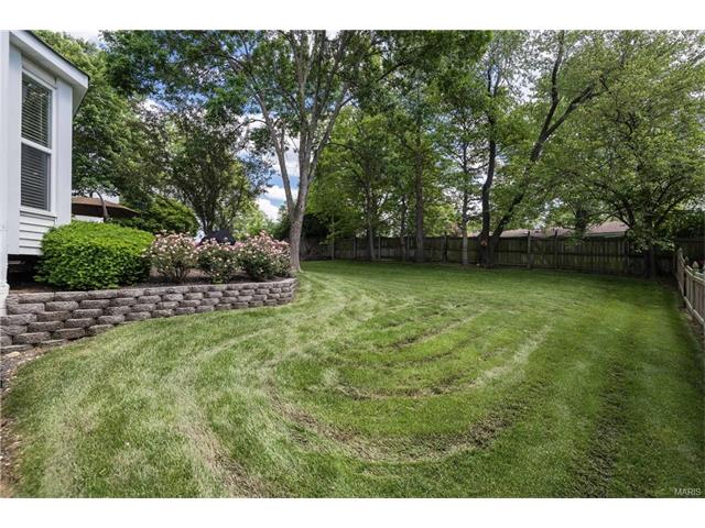 926 Hannafield Ct, Ballwin, MO 63021 photo 33