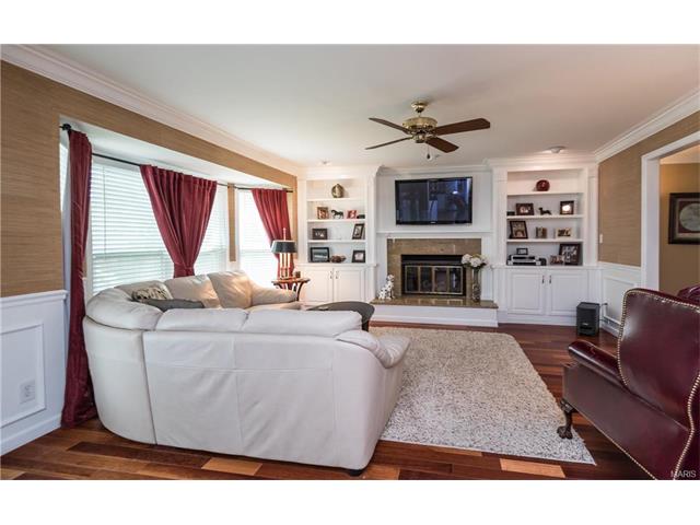 926 Hannafield Ct, Ballwin, MO 63021 photo 15