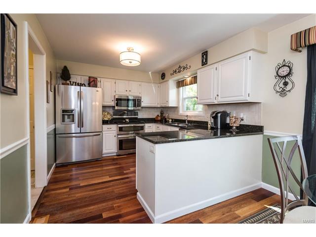 926 Hannafield Ct, Ballwin, MO 63021 photo 19