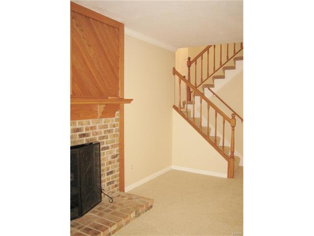 661 Showplace Ct, Ballwin, MO 63021 photo 27