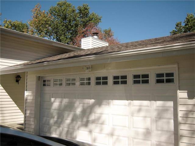 661 Showplace Ct, Ballwin, MO 63021 photo 2