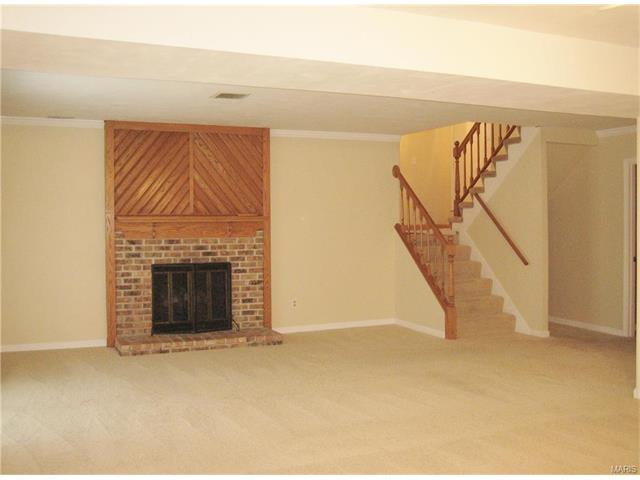 661 Showplace Ct, Ballwin, MO 63021 photo 14