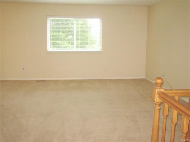 661 Showplace Ct, Ballwin, MO 63021 photo 23
