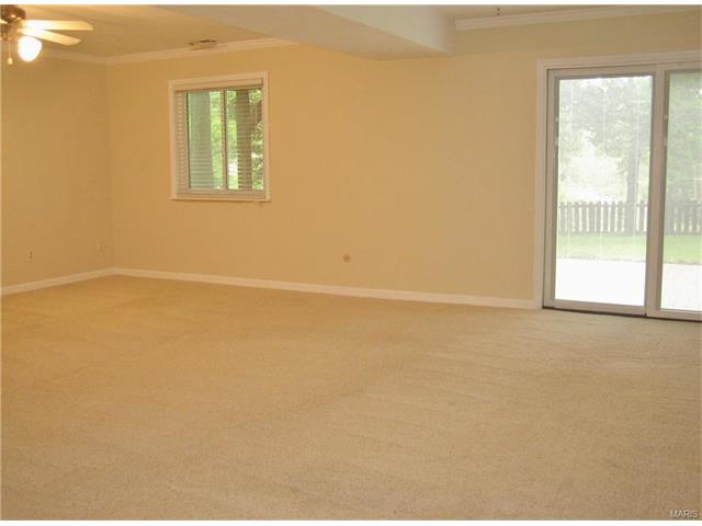 661 Showplace Ct, Ballwin, MO 63021 photo 24