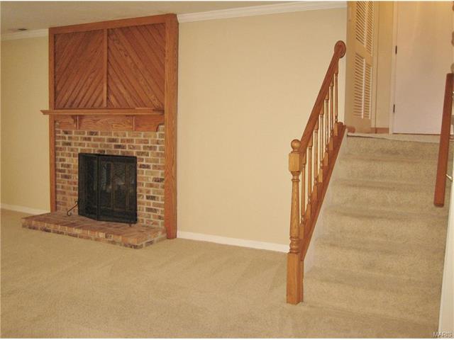 661 Showplace Ct, Ballwin, MO 63021 photo 13