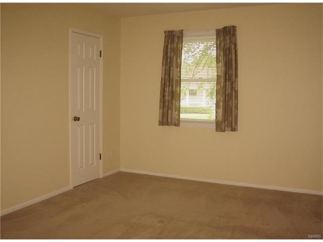 661 Showplace Ct, Ballwin, MO 63021 photo 18