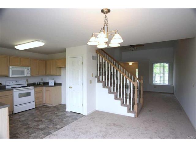 623 Hawk Run Dr, O'fallon, MO 63368 photo 7