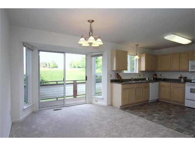 623 Hawk Run Dr, O'fallon, MO 63368 photo 8