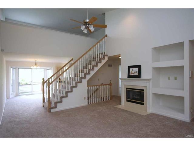 623 Hawk Run Dr, O'fallon, MO 63368 photo 4