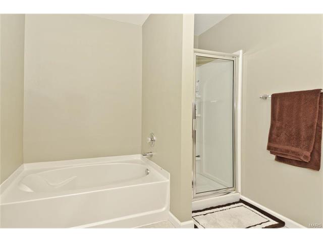 420 Red Coat, O'fallon, MO 63366 photo 8