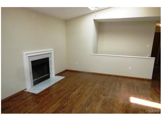 6317 Long Timber Dr, O'fallon, MO 63368 photo 8