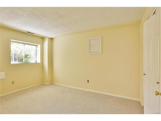 160 Kehrs Mill Bend Dr, Ballwin, MO 63011 photo 14