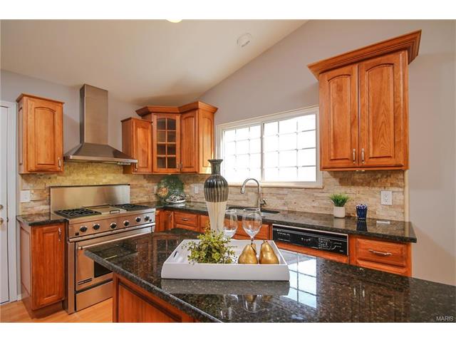 389 Westbrook, O'fallon, MO 63366 photo 2