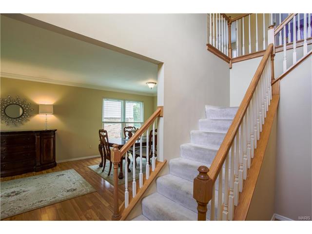 427 Clayheath Ct, Ballwin, MO 63011 photo 9