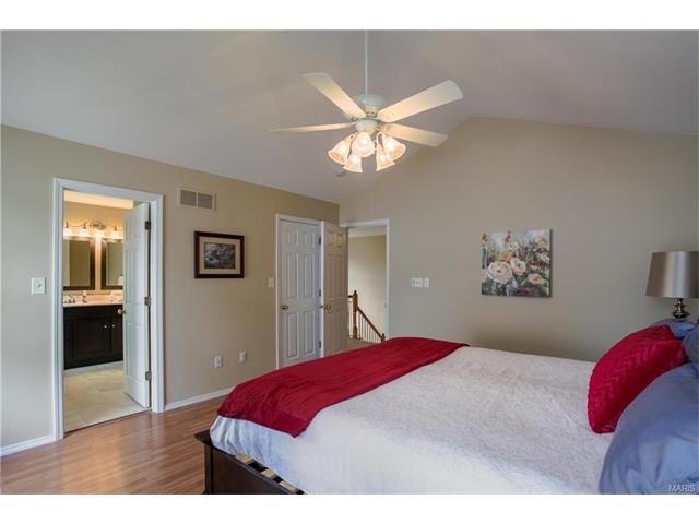427 Clayheath Ct, Ballwin, MO 63011 photo 11