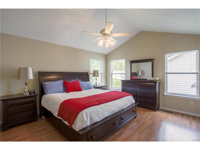 427 Clayheath Ct, Ballwin, MO 63011 photo 10