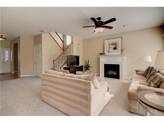 1248 Cold Spring Dr, O'fallon, MO 63368 photo 2