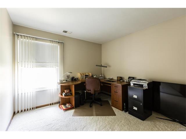 1201 Lofty Pt #D, Ballwin, MO 63021 photo 10
