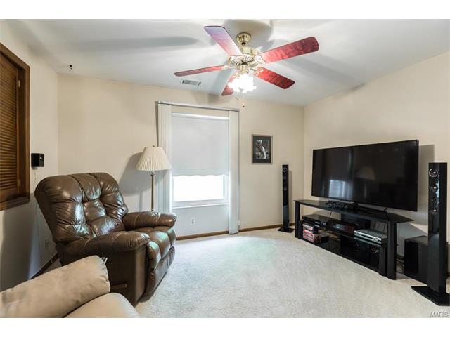 1201 Lofty Pt #D, Ballwin, MO 63021 photo 6