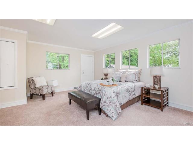 22 Lee Ave, Saint Louis, MO 63135 photo 14