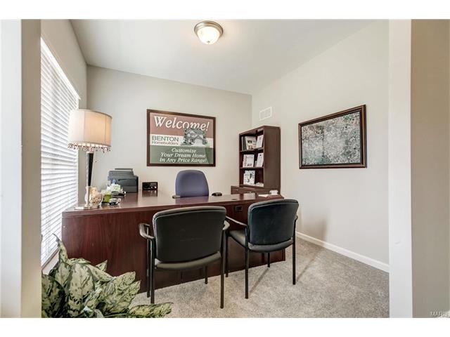 803 Bluff Brook Dr, O'fallon, MO 63366 photo 4