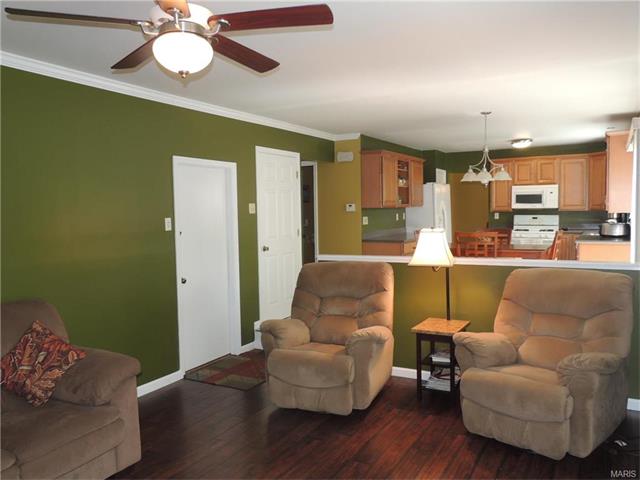 1284 Cottagemill Dr, Ballwin, MO 63021 photo 3