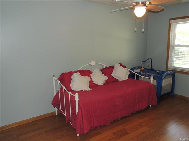 1284 Cottagemill Dr, Ballwin, MO 63021 photo 9
