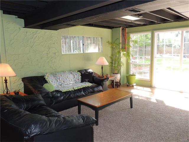 1284 Cottagemill Dr, Ballwin, MO 63021 photo 17