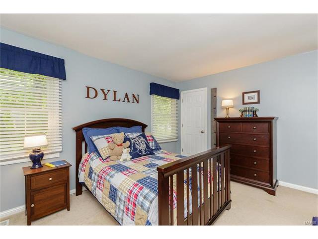 902 Pontoison, Ballwin, MO 63021 photo 31