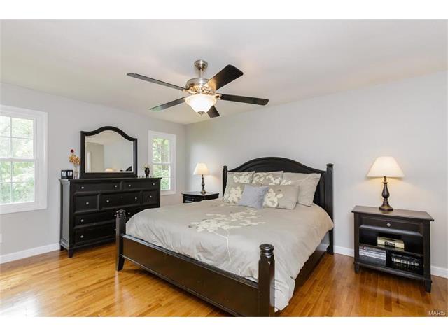 902 Pontoison, Ballwin, MO 63021 photo 26