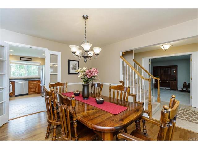 902 Pontoison, Ballwin, MO 63021 photo 8