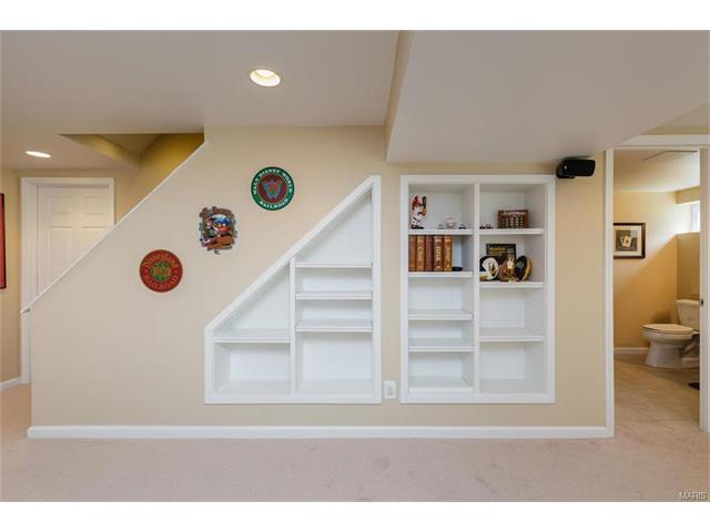 902 Pontoison, Ballwin, MO 63021 photo 43