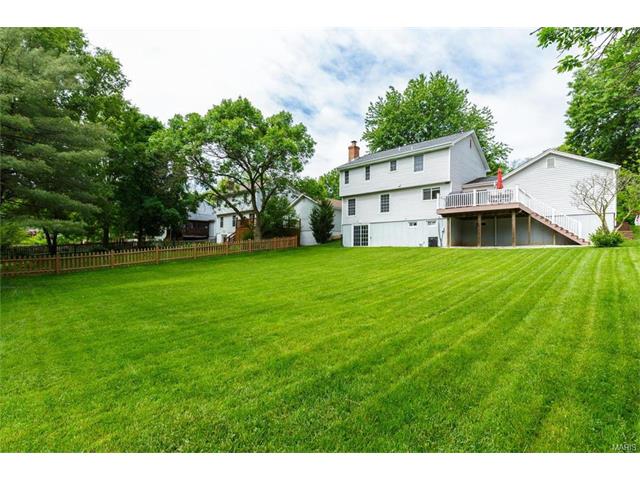 902 Pontoison, Ballwin, MO 63021 photo 50