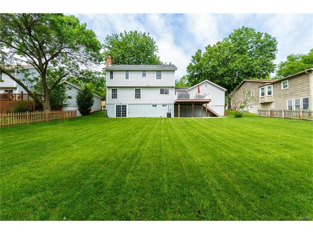 902 Pontoison, Ballwin, MO 63021 photo 52